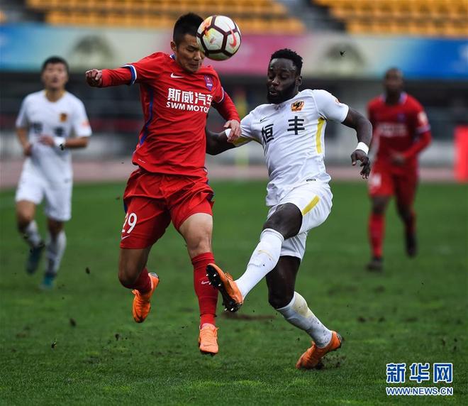 重庆斯威迎战辽宁宏运，谁能取得胜利？(辽宁宏运足球俱乐部)